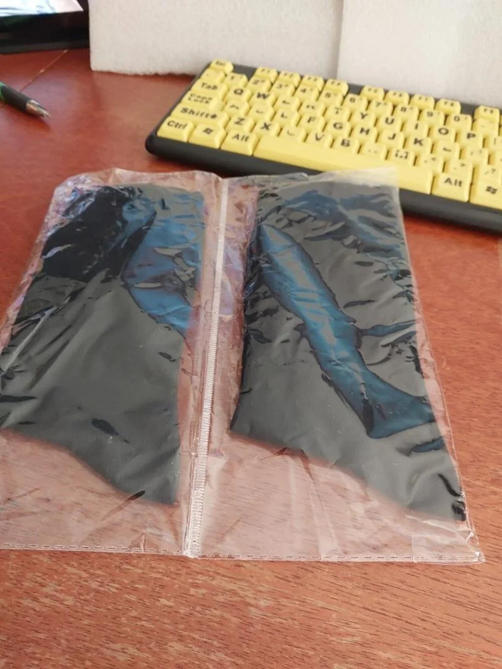 NEW BAG ! 1 Pair Tought Cookie Active Crew Socks Black